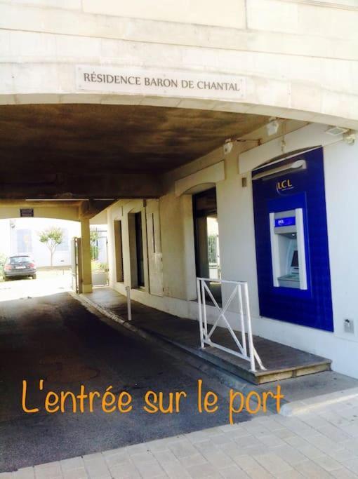 Eole, Idealement Situe Sur Le Port De St Martin De Re Saint-Martin-de-Ré Екстериор снимка